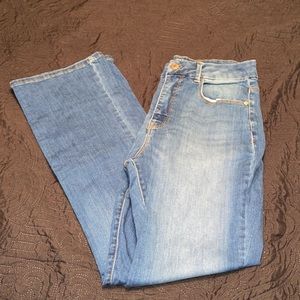 TIME AND TRU BOOT CUT HIGHRISE JEANS